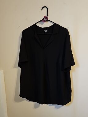 Hilary Radley Black V Neck Collared Blouse. In EUC